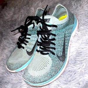 Nike teal flyknits